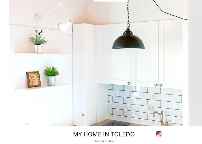 -golden- By Myhomeintoledo Apartment *